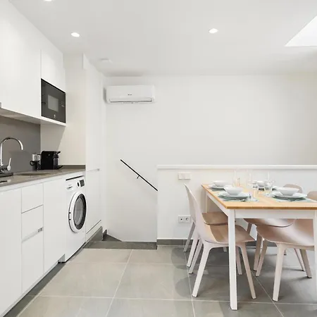 Apartment Fira Building *