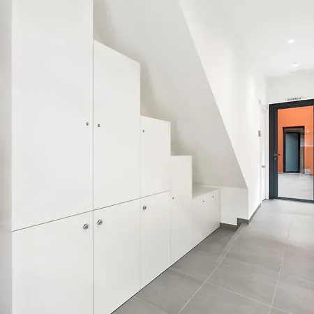 Fira Building Apartment *