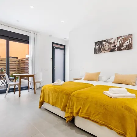 公寓 Fira Building 略夫雷加特河畔奥斯皮塔莱特